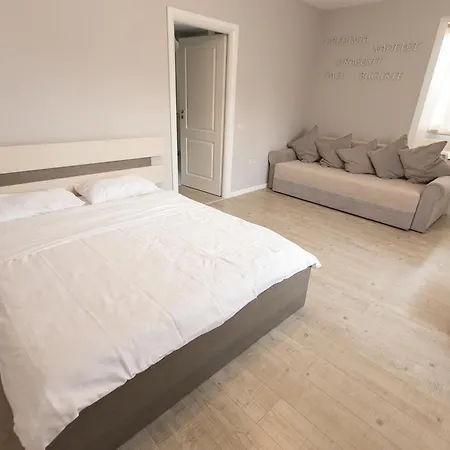 Deluxe Studio ~ Transylvania Boutique Апартаменти